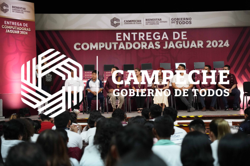 ENTREGA DE COMPUTADORAS JAGUAR