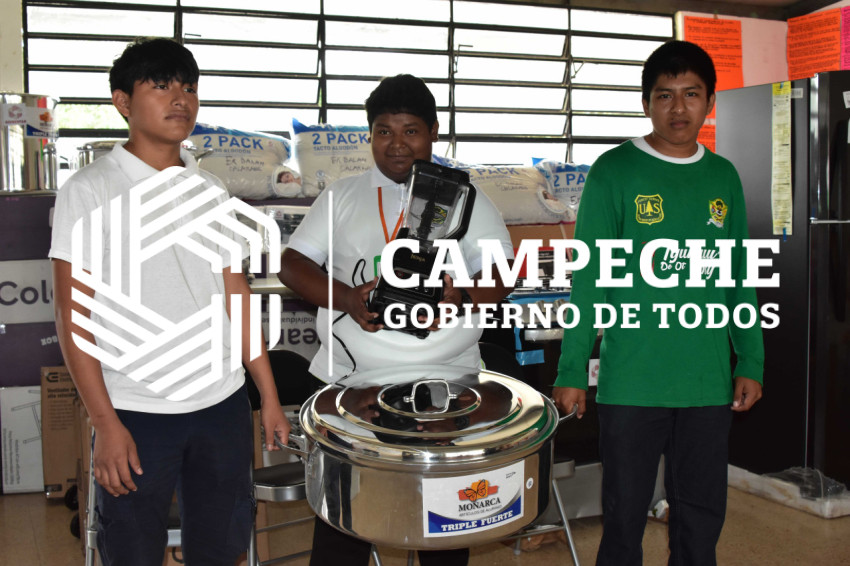 ESPACIO COMUNITARIO DE CALAKMUL ZOHLAGUNA